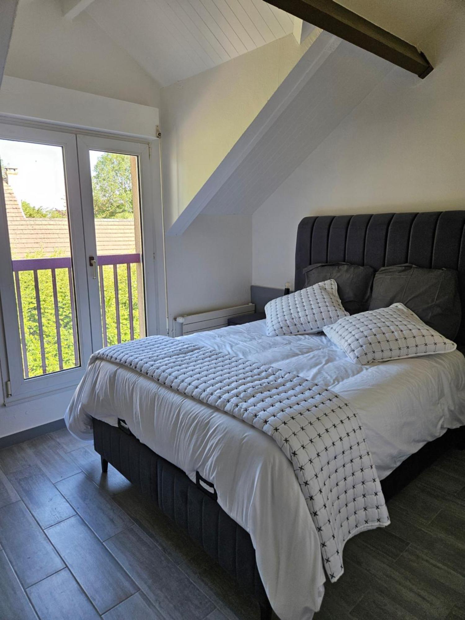 Hsh France - Chambres Haut De Gamme Et Cosy Meaux Exterior photo